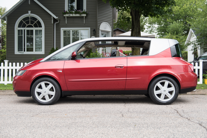 Illustration for article titled The 2002 Renault Avantime Is The Stuff Of A Child's Imagination